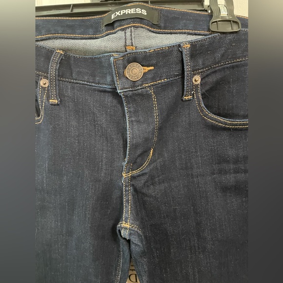 Express Jeans Low Rise 6Short Never Worn Barely Boot - Picture 2 of 8